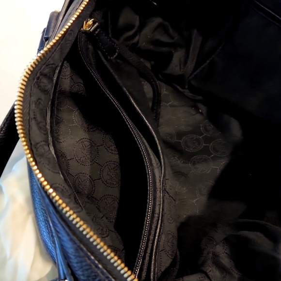 Michael Kors Handbag - Picture 3 of 3